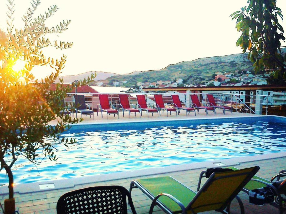 Kuca Pecine Bed & Breakfast เมทายนา ภายนอก รูปภาพ